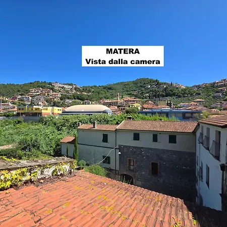 Acquaviva - By Ligooria