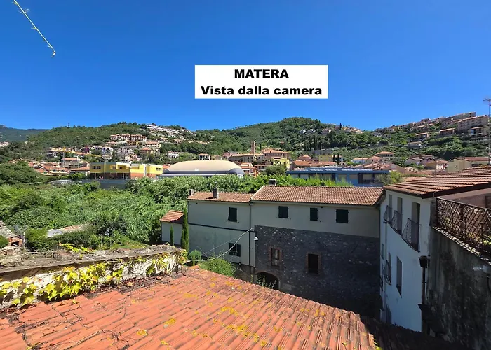 Acquaviva - By Ligooria